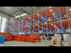 ชั้นลอย